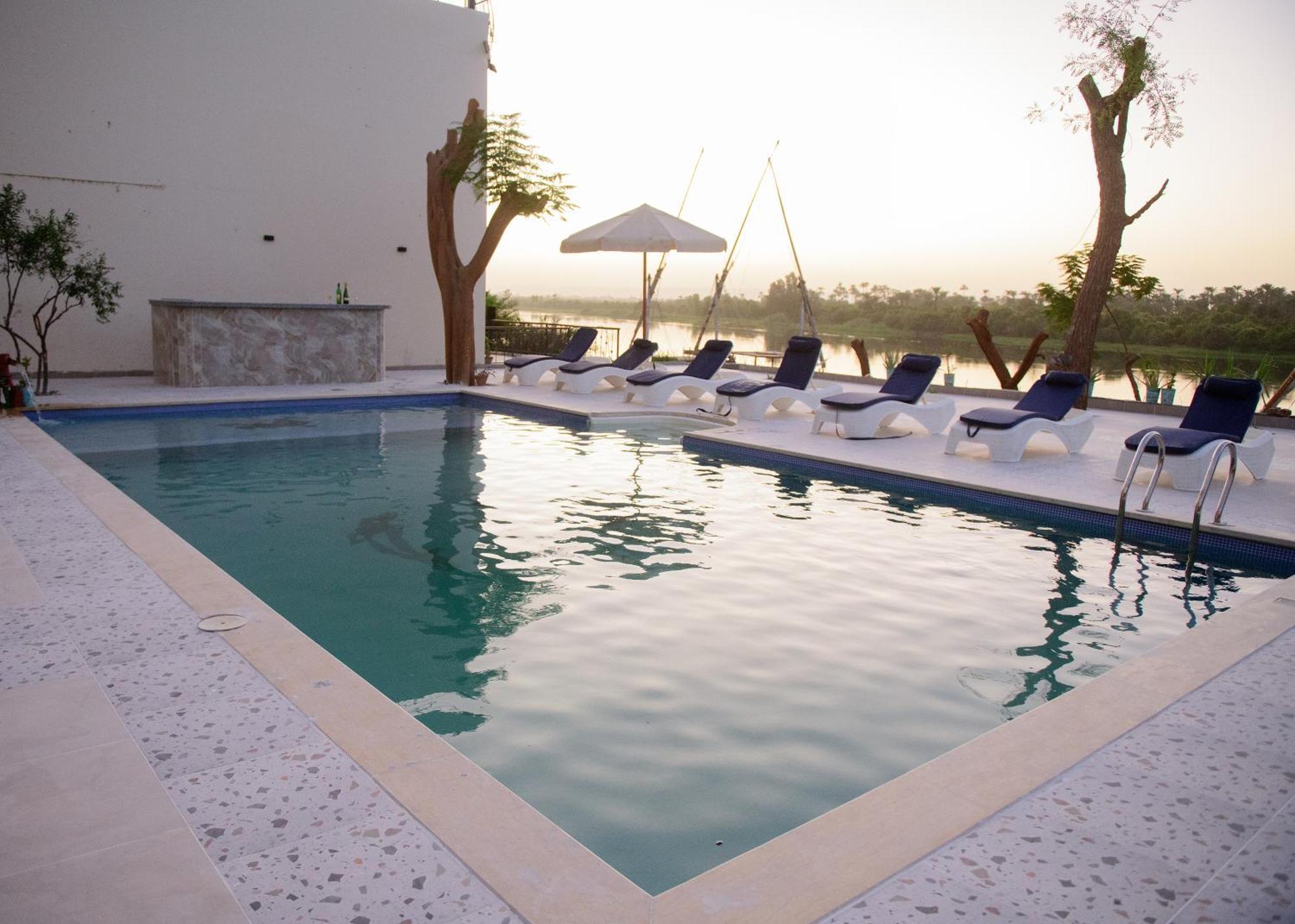 Eyaru Palace Nile View Luxor Esterno foto