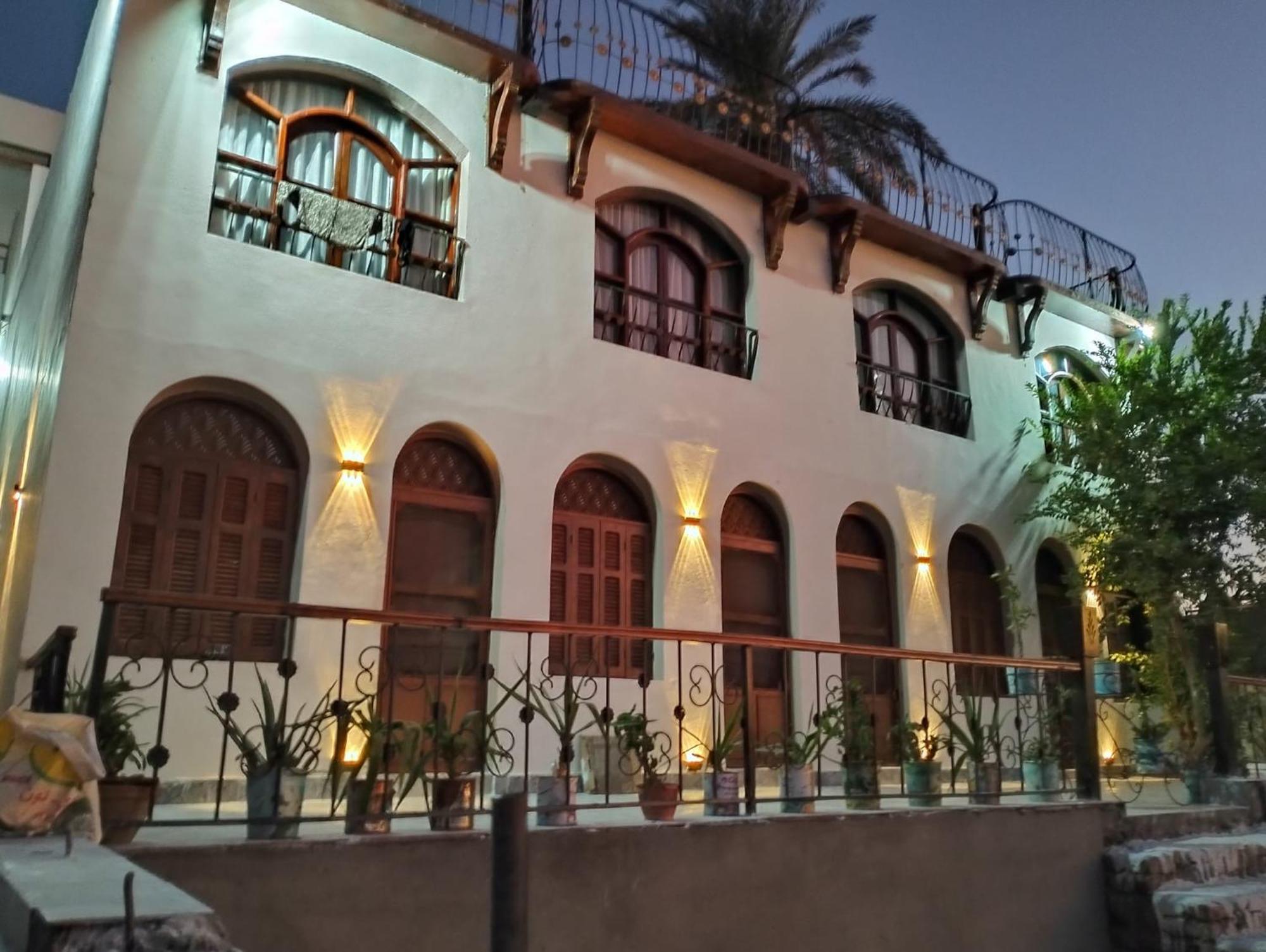 Eyaru Palace Nile View Luxor Esterno foto