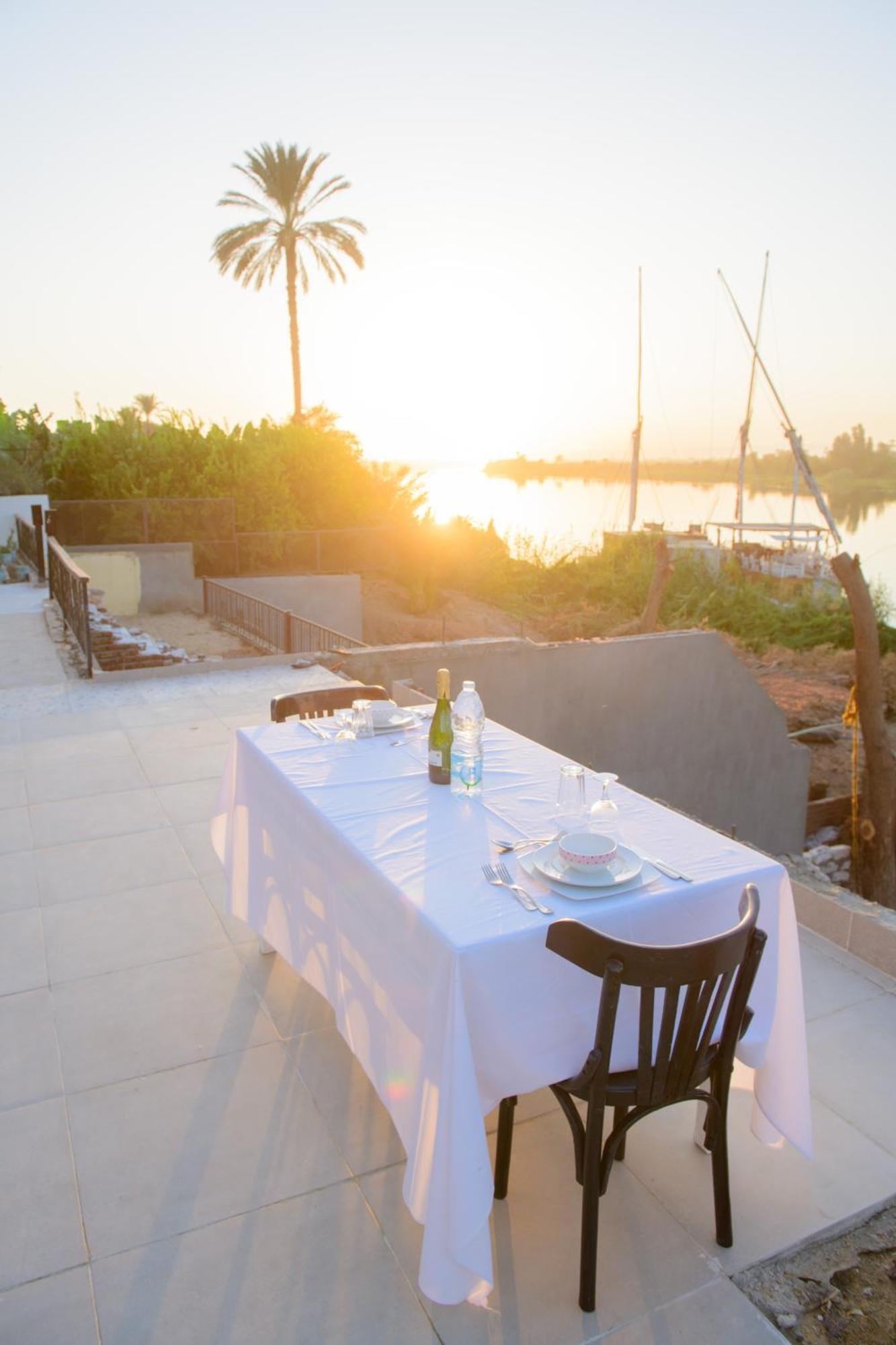 Eyaru Palace Nile View Luxor Esterno foto
