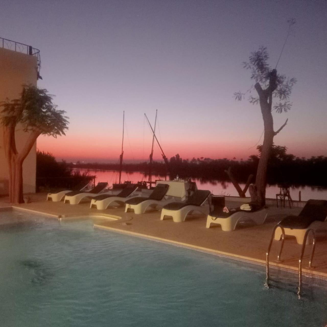 Eyaru Palace Nile View Luxor Esterno foto