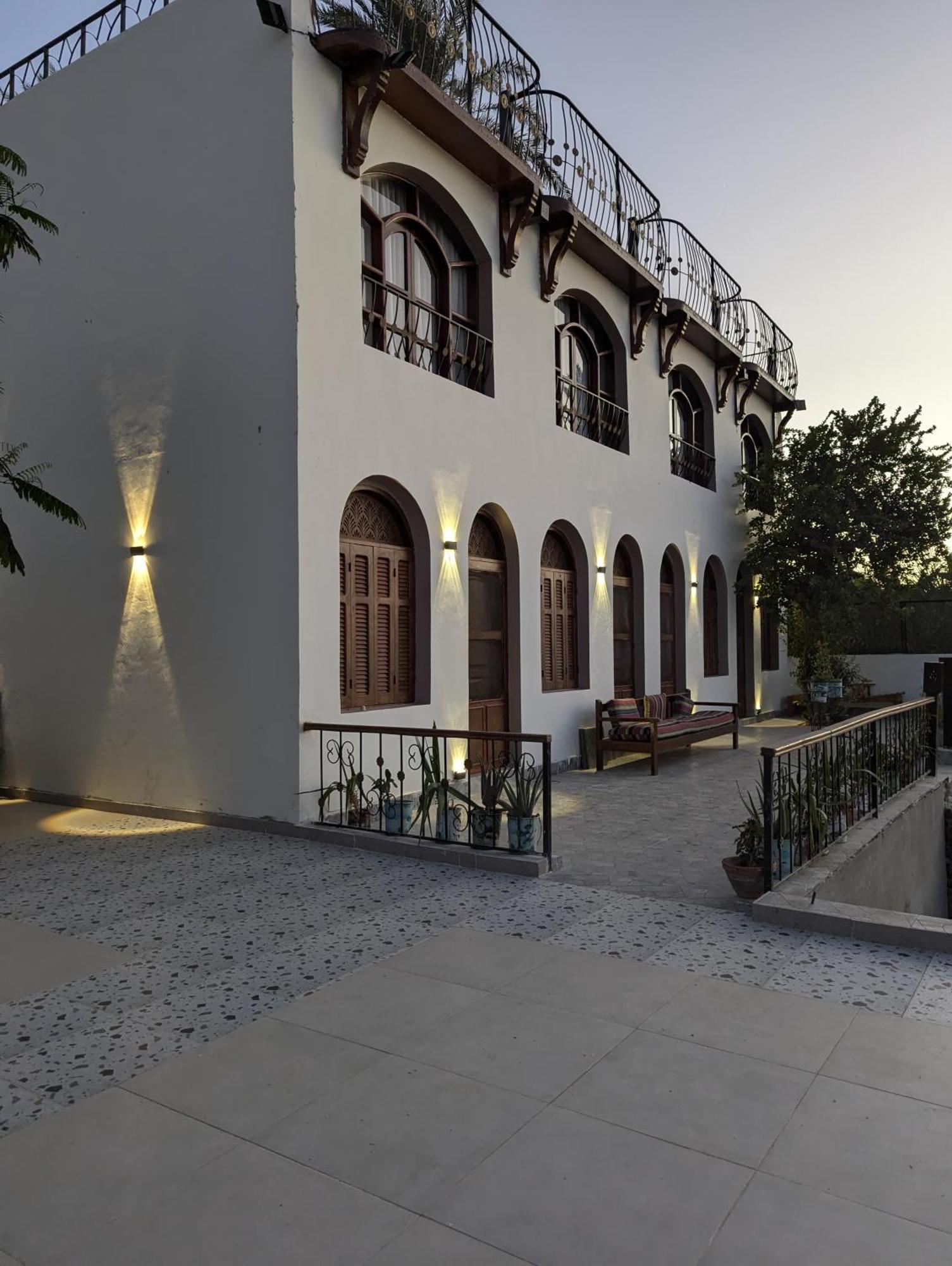 Eyaru Palace Nile View Luxor Esterno foto